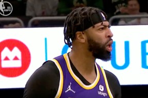 Kaiyun-包含浓眉哥回归赛场，问鼎冠军首场状态亮眼，澳大利亚队观众沸腾！的词条