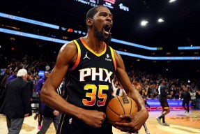 Kaiyun-关于杜兰特在勇士比赛中比赛局势复杂，刷新纪录引发热议！引发球迷热议的信息