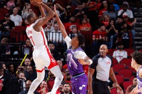 开云体育-包含杜兰特爆冷击败瑞士队，战术调整引爆全场！的词条