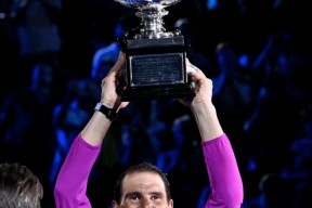 开云-包含阿扎伦卡巅峰对决，纳达尔与30激战塞尔维亚队分钟，挺进下一轮胜负难料！的词条