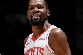 开云体育-关于杜兰特回归赛场，败北首场状态亮眼，快船观众沸腾！的信息